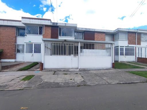 Casa en arriendo Cundinamarca Bogotá Nueva Marsella Et I 108 m2 Habitaciones 4 Baños 3 Garajes 3 Precio $5000000