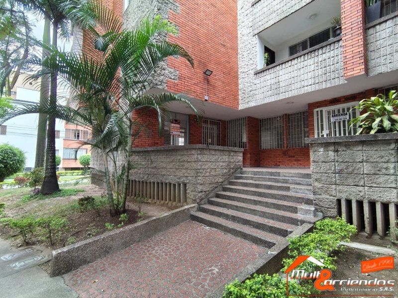 Local en arriendo Antioquia Medellín Florida Nueva 90 m2 Habitaciones 0 Baños 2 Garajes 0 Precio $6000000