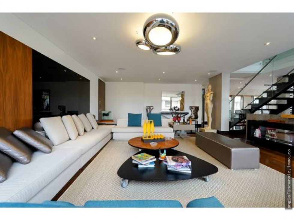 Apartamento en arriendo o venta Cundinamarca Bogotá Emaus 400 m2 Habitaciones 4 Baños 5 Garajes 5 Precio venta $4000000000 Precio arriendo $32900000