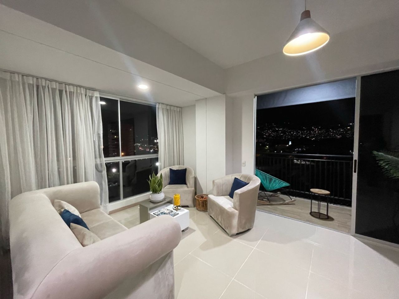 Apartamento en venta Valle Del Cauca Cali Quintas De Don Simón 106 m2 Habitaciones 3 Baños 3 Garajes 2 Precio $600000000