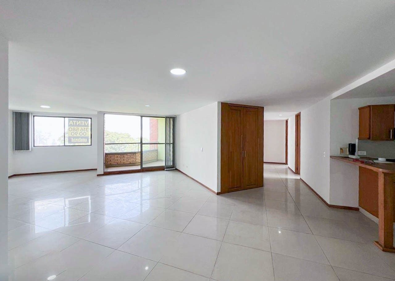 Apartamento en venta Antioquia Sabaneta Betania 127 m2 Habitaciones 3 Baños 3 Garajes 2 Precio $735000000