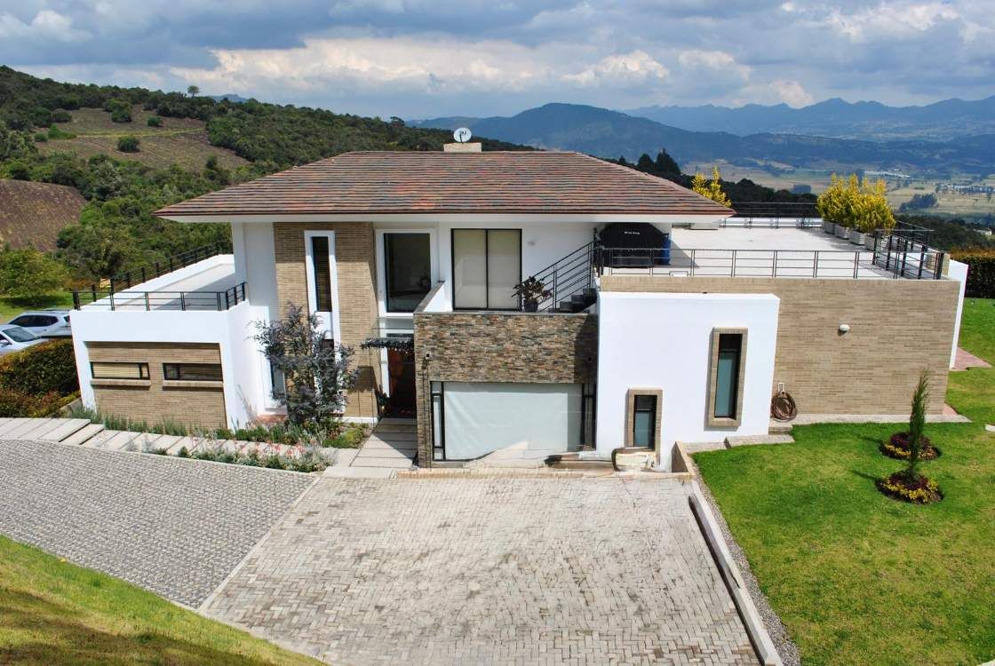 Casa en venta Cundinamarca Sopó Sopó 360 m2 Habitaciones 5 Baños 6 Garajes 5 Precio $2700000000
