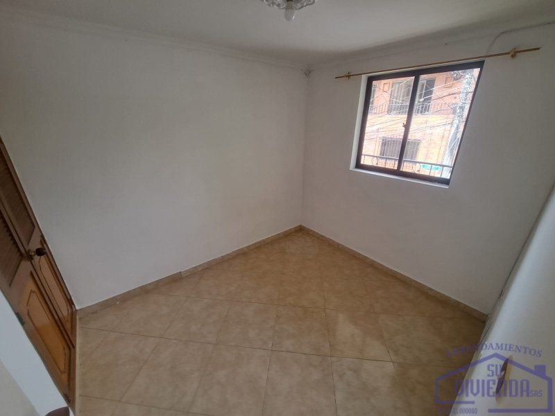 Apartamento en arriendo Antioquia Medellín Aures No2 45 m2 Habitaciones 2 Baños 1 Garajes 0 Precio $1200000