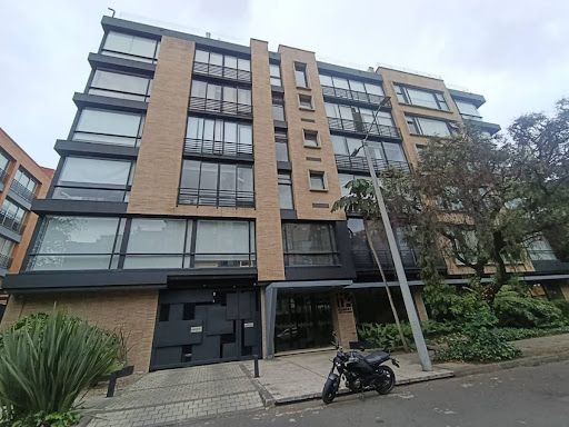 Apartamento en arriendo Cundinamarca Bogotá San Patricio 175 m2 Habitaciones 3 Baños 5 Garajes 2 Precio $11872000
