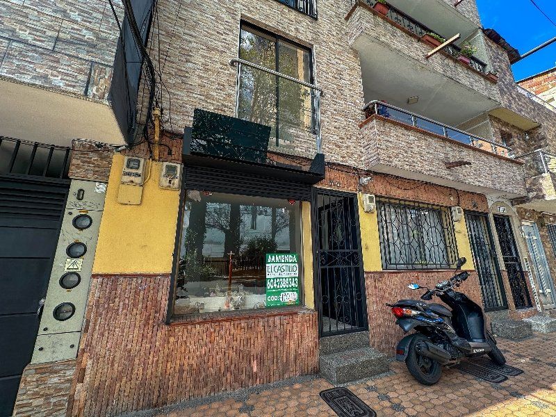 Local en arriendo Antioquia Medellín San Bernardo 46 m2 Habitaciones 0 Baños 1 Garajes 0 Precio $3900000