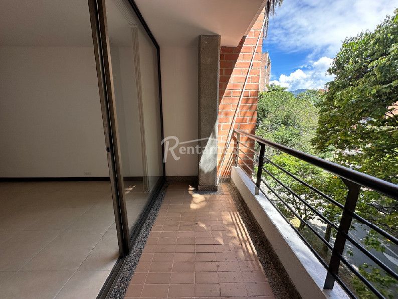 Apartamento en arriendo Antioquia Envigado Loma Linda 85 m2 Habitaciones 3 Baños 2 Garajes 1 Precio $3800000