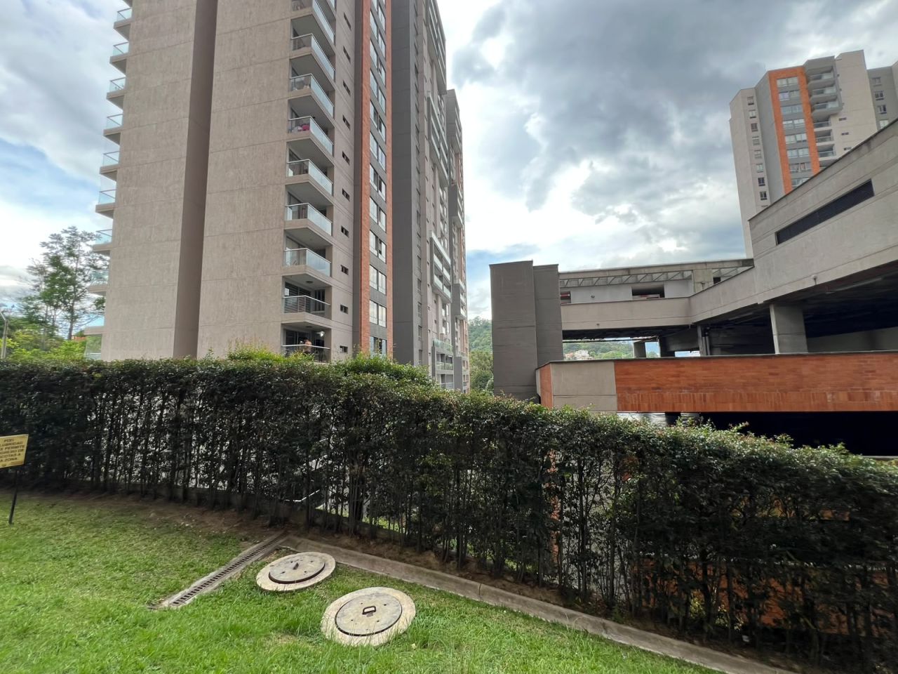 Apartamento en arriendo Antioquia Medellín San German 60 m2 Habitaciones 2 Baños 2 Garajes 1 Precio $2800000