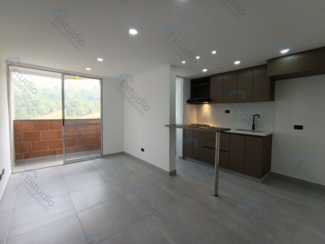 Apartamento en arriendo Antioquia Bello Ciudad Niquia 56 m2 Habitaciones 3 Baños 2 Garajes 1 Precio $2000000