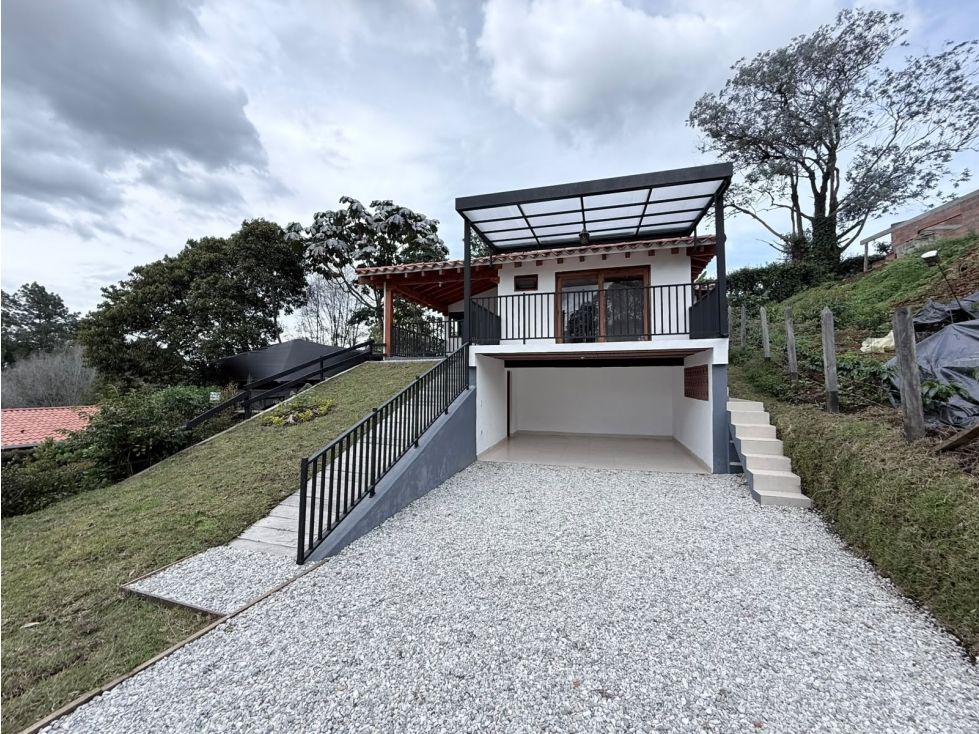 Casa Campestre en arriendo Antioquia Rionegro Rionegro 165 m2 Habitaciones 3 Baños 2 Garajes 1 Precio $4500000