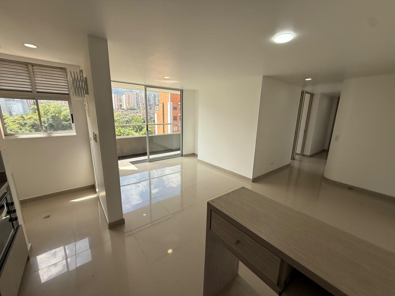 Apartamento en arriendo Antioquia Envigado Uribe Ángel 80 m2 Habitaciones 3 Baños 2 Garajes 1 Precio $3500000