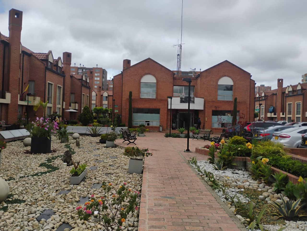 Casa en arriendo Cundinamarca Bogotá Cantalejo 132 m2 Habitaciones 3 Baños 3 Garajes 2 Precio $4500000