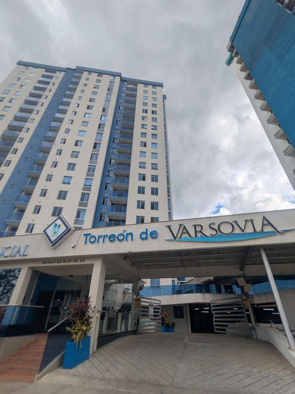 Apartamento en arriendo Tolima Ibagué Ub Varsovia Et Ii 75 m2 Habitaciones 3 Baños 2 Garajes 1 Precio $1600000