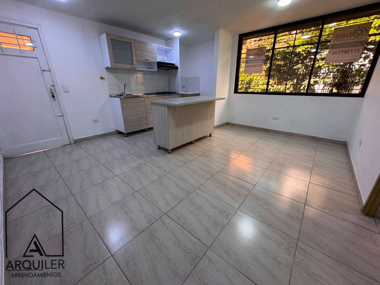 Apartamento en arriendo Antioquia Medellín Boston 48 m2 Habitaciones 2 Baños 2 Garajes 1 Precio $1900000