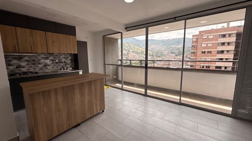 Apartamento en arriendo Antioquia Itagüí Las Acacias 65 m2 Habitaciones 2 Baños 2 Garajes 1 Precio $2450000