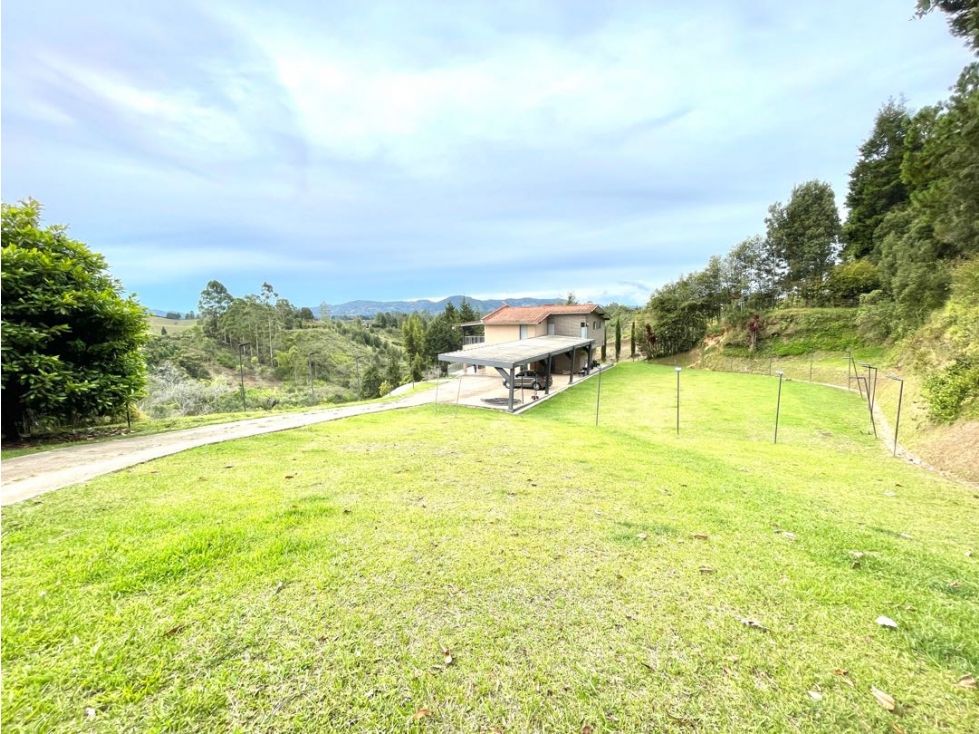 Casa Campestre en arriendo Antioquia Rionegro Rionegro 300 m2 Habitaciones 3 Baños 3 Garajes 4 Precio $8900000