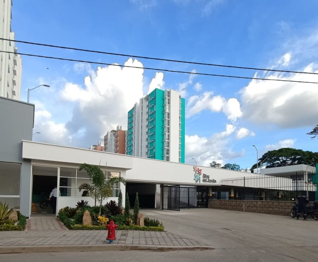 Apartamento en arriendo Norte De Santander Cúcuta Prados Del Este 60 m2 Habitaciones 3 Baños 2 Garajes 1 Precio $1600000