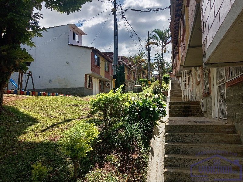 Casa en arriendo Antioquia Medellín San Antonio De Prado 120 m2 Habitaciones 4 Baños 2 Garajes 0 Precio $2200000