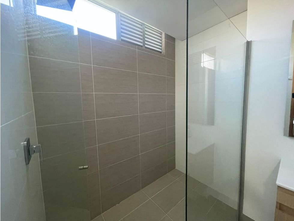 Casa en arriendo Antioquia Envigado La Pradera 200 m2 Habitaciones 3 Baños 4 Garajes 2 Precio $10000000