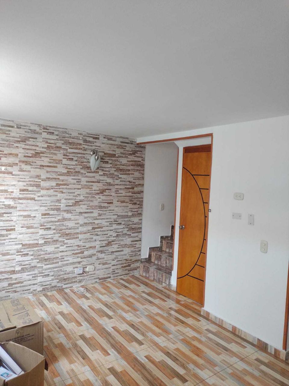 Casa en venta Cundinamarca Madrid Alcaparro 65 m2 Habitaciones 3 Baños 3 Garajes 1 Precio $265000000
