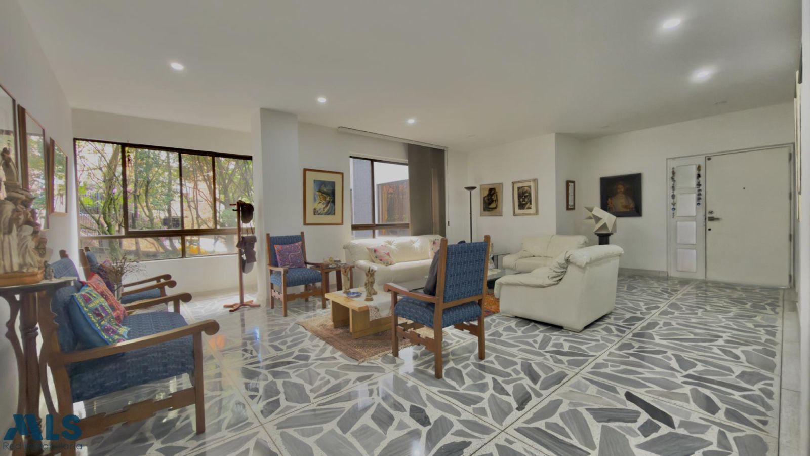 Apartamento en venta Antioquia Medellín Asomadera No2 200 m2 Habitaciones 3 Baños 2 Garajes 2 Precio $1180000000