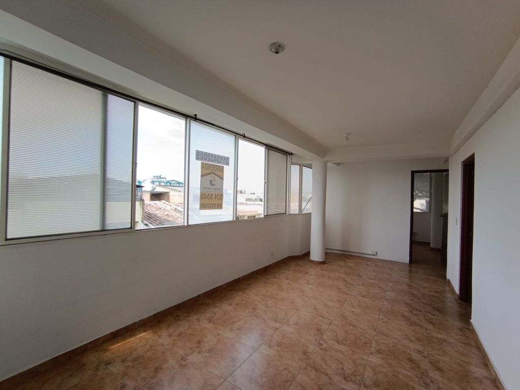 Apartamento en arriendo Valle Del Cauca Cali San Cristobal 70 m2 Habitaciones 3 Baños 2 Garajes 0 Precio $1600000