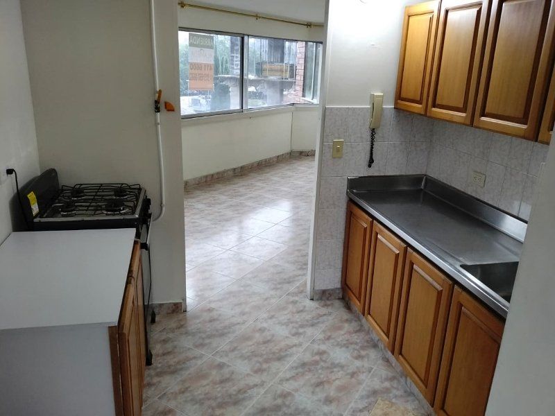Apartamento en arriendo Antioquia Medellín San Bernardo 75 m2 Habitaciones 3 Baños 2 Garajes 1 Precio $2350000