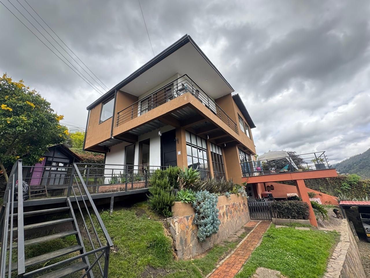 Casa en venta Cundinamarca La Calera La Calera 300 m2 Habitaciones 3 Baños 2 Garajes 2 Precio $1150000000