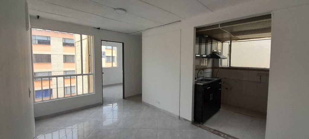 Apartamento en venta Cundinamarca Bogotá Los Cristales 40 m2 Habitaciones 3 Baños 2 Garajes 0 Precio $225000000