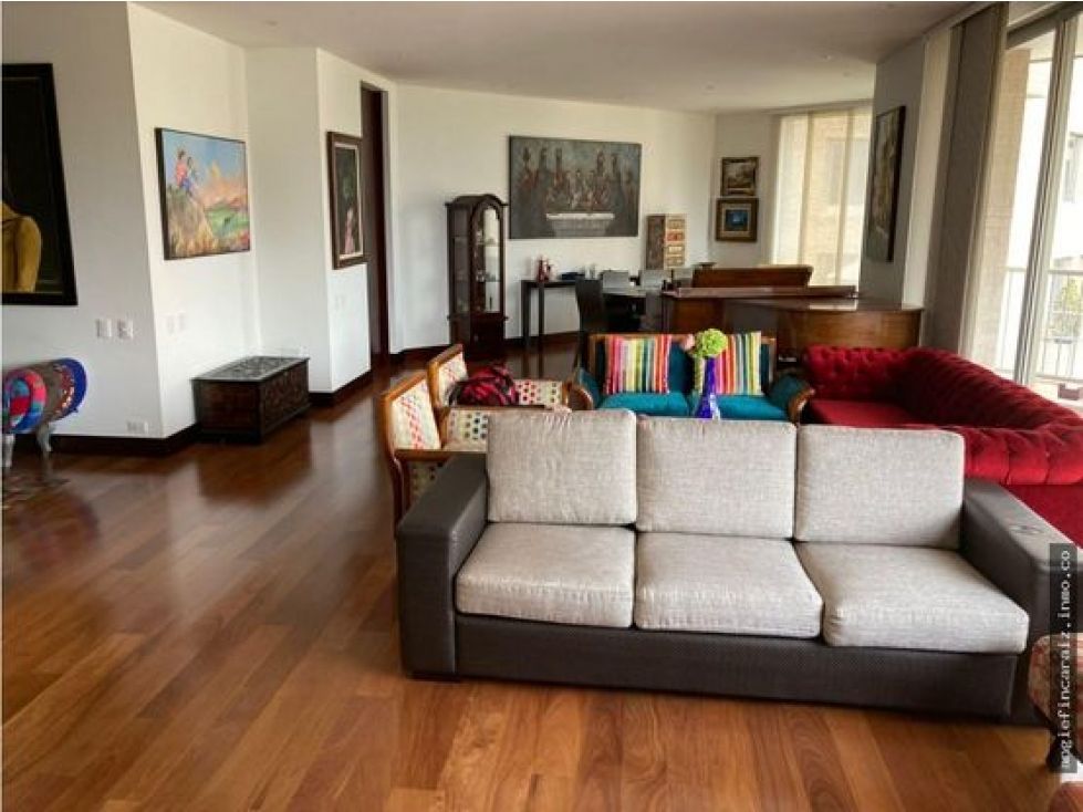 Apartamento en venta Cundinamarca Bogotá Ciudad Jardín Norte 305 m2 Habitaciones 4 Baños 5 Garajes 4 Precio $2600000000