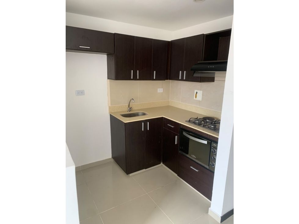 Apartamento en arriendo Antioquia Medellín Manrique Central No2 48 m2 Habitaciones 3 Baños 1 Garajes 0 Precio $1700000