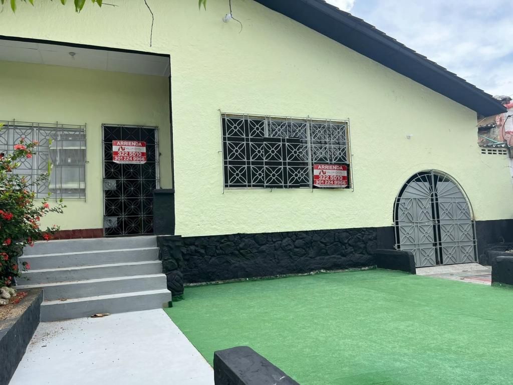 Casa en arriendo Atlántico Barranquilla Bellavista 240 m2 Habitaciones 3 Baños 5 Garajes 1 Precio $6000000