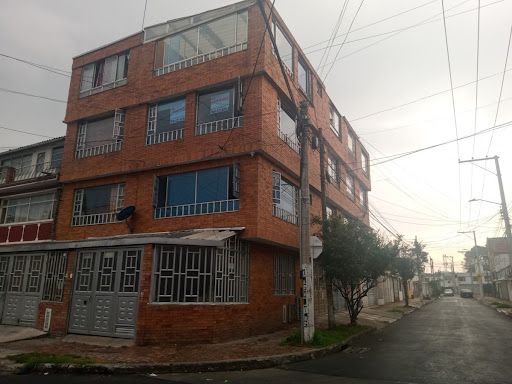 Casa en arriendo Cundinamarca Bogotá Bonanza 96 m2 Habitaciones 3 Baños 4 Garajes 1 Precio $1900000