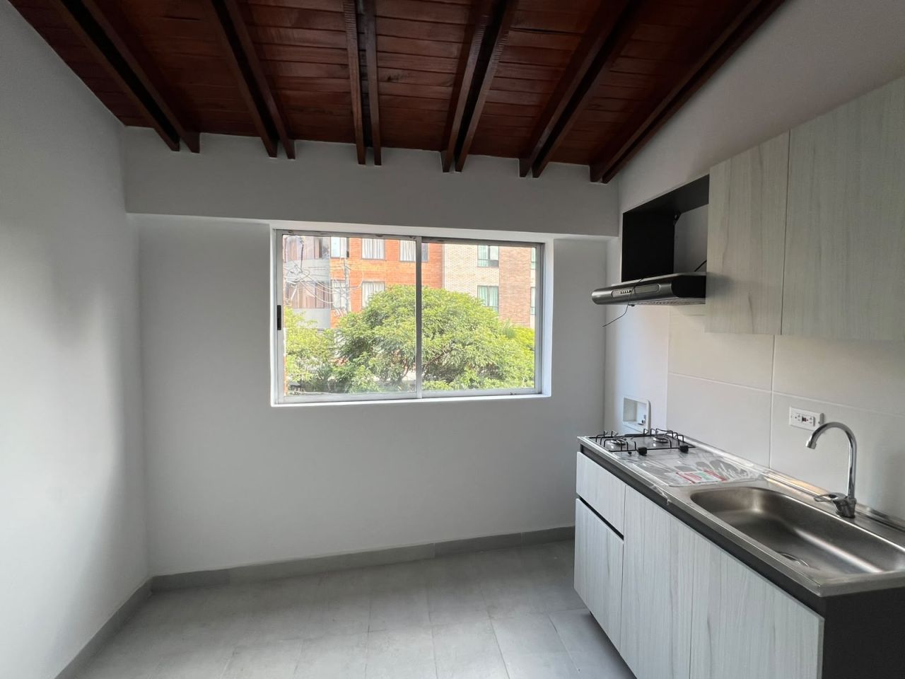 Apartaestudio en arriendo Antioquia Medellín Bolivariana 40 m2 Habitaciones 1 Baños 1 Garajes 0 Precio $2400000