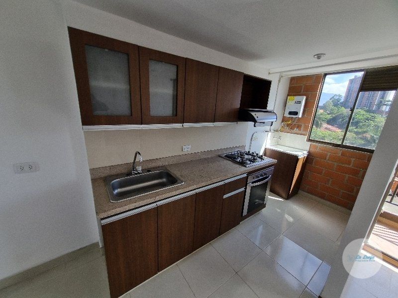 Apartamento en arriendo Antioquia Medellín La Hondonada 50 m2 Habitaciones 2 Baños 2 Garajes 0 Precio $2000000