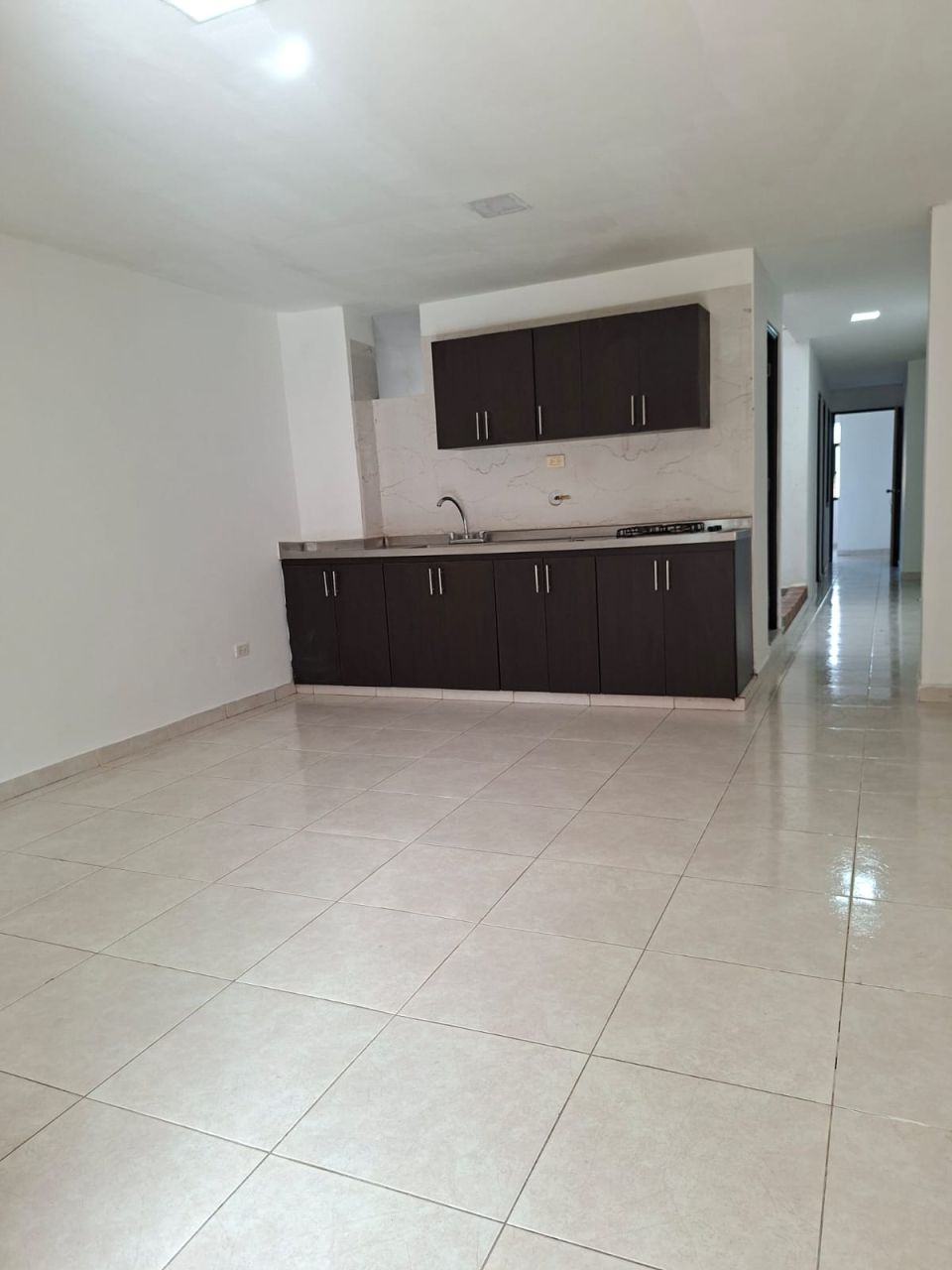 Apartamento en arriendo Antioquia Medellín Las Granjas 55 m2 Habitaciones 3 Baños 2 Garajes 0 Precio $2000000