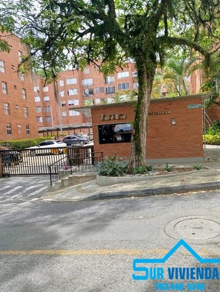 Casa en arriendo o venta Antioquia Envigado La Inmaculada 110 m2 Habitaciones 4 Baños 3 Garajes 1 Precio venta $700000000 Precio arriendo $3900000
