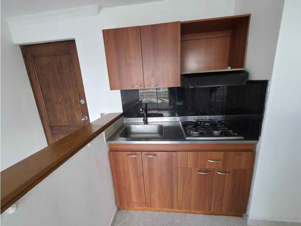 Apartamento en arriendo Antioquia Medellín Bombona No1 32 m2 Habitaciones 1 Baños 1 Garajes 0 Precio $1550000