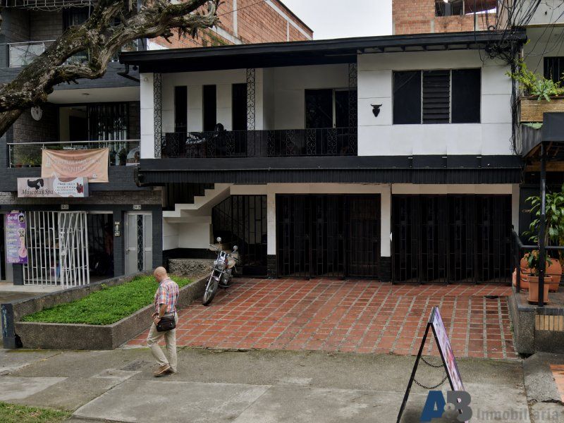 Casa en arriendo Antioquia Medellín Ferreni 230 m2 Habitaciones 6 Baños 6 Garajes 0 Precio $7000000