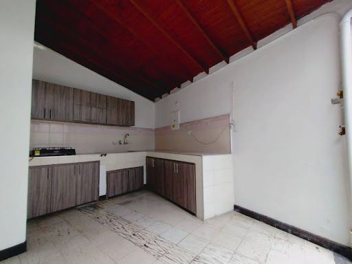 Casa en arriendo Antioquia Medellín Los Pinos 155 m2 Habitaciones 4 Baños 3 Garajes 0 Precio $3000000