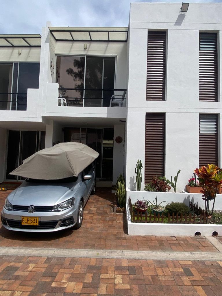 Casa en venta Cundinamarca La Mesa Ub La Perla 120 m2 Habitaciones 2 Baños 2 Garajes 1 Precio $410000000