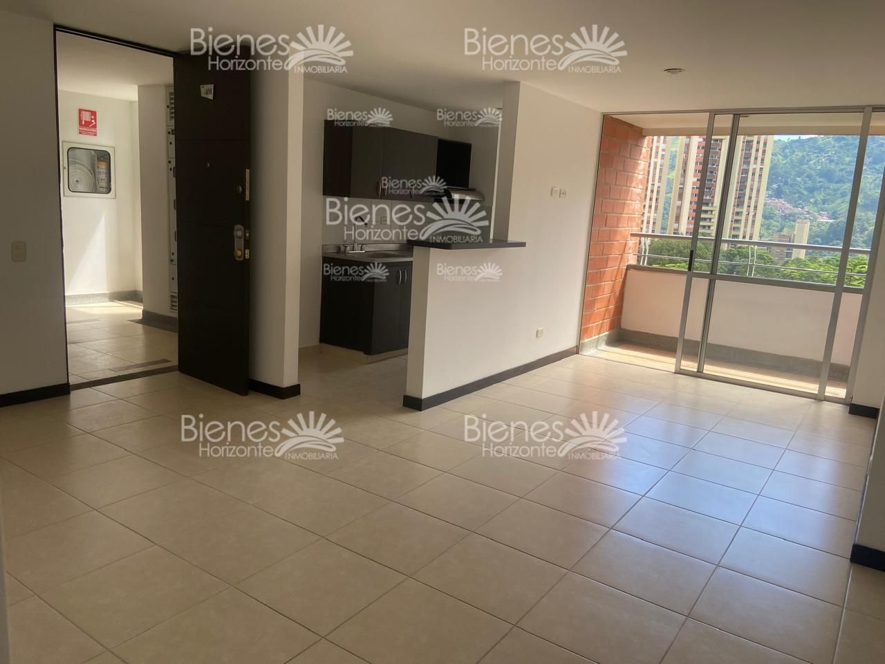 Apartamento en arriendo Antioquia Itagüí Ditaires 80 m2 Habitaciones 3 Baños 2 Garajes 1 Precio $2600000
