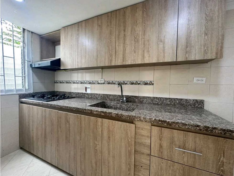 Apartamento en arriendo Antioquia Envigado El Dorado 70 m2 Habitaciones 3 Baños 2 Garajes 0 Precio $2300000