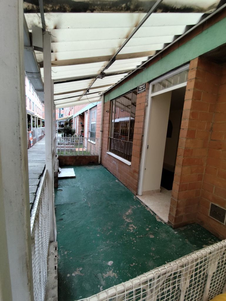 Casa en venta Cundinamarca Bogotá San Bernardino Diecisiete 50 m2 Habitaciones 3 Baños 2 Garajes 0 Precio $160000000