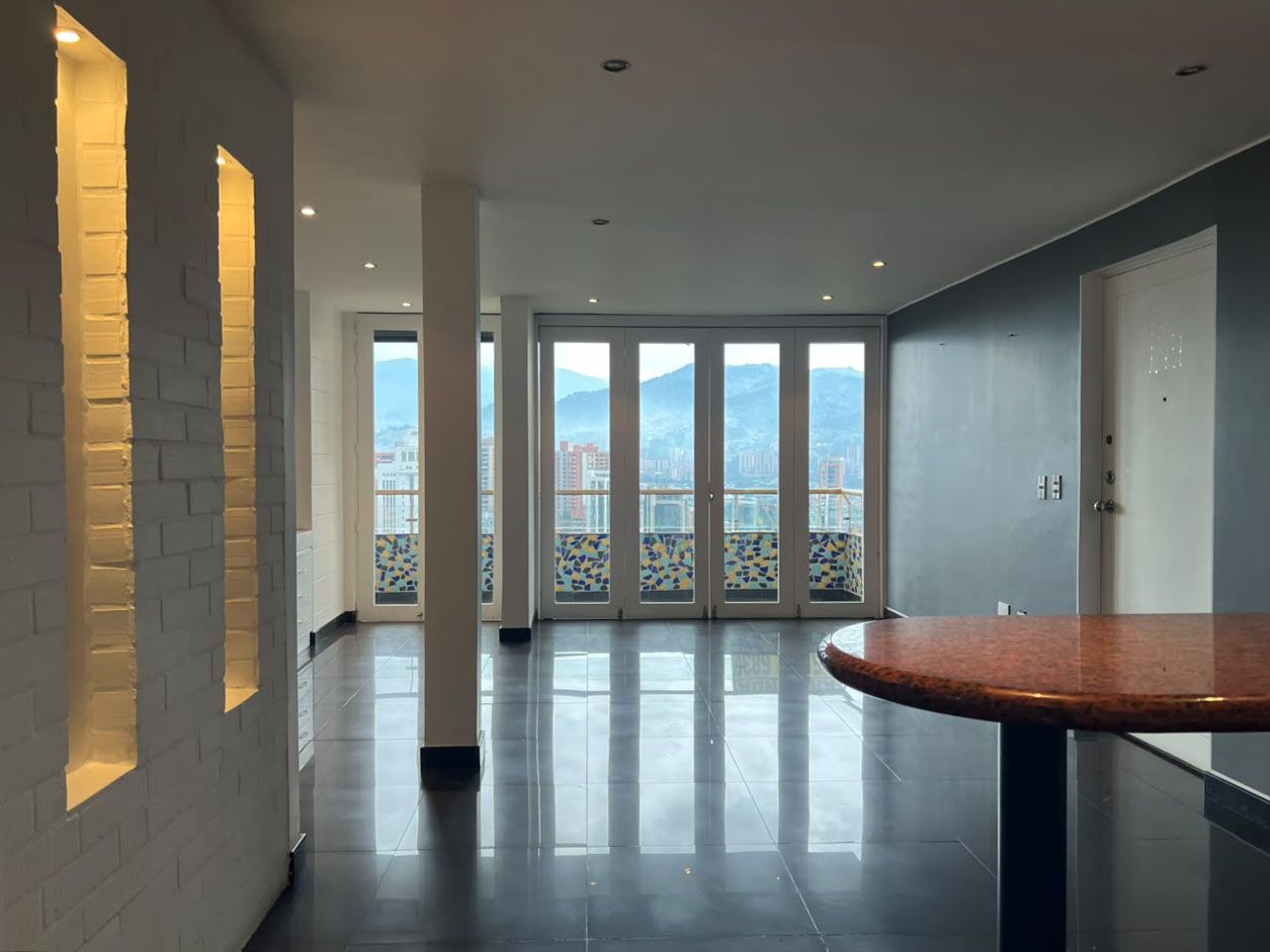 Apartamento en arriendo Antioquia Medellín El Castillo 80 m2 Habitaciones 1 Baños 2 Garajes 1 Precio $4000000