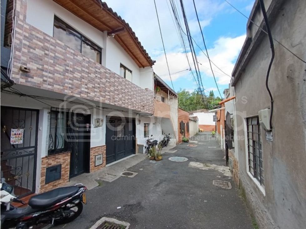 Casa en venta Antioquia Envigado Las Flores 112 m2 Habitaciones 4 Baños 3 Garajes 0 Precio $420000000