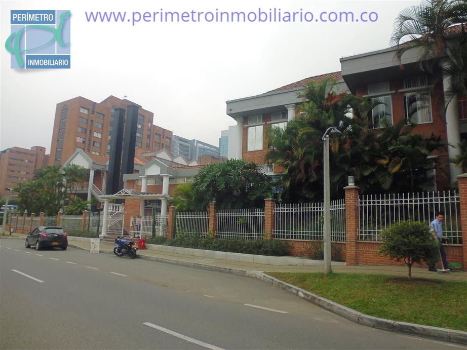 Oficina en arriendo Antioquia Medellín Santa Rosa De Lima 29 m2 Habitaciones 0 Baños 1 Garajes 1 Precio $2950000