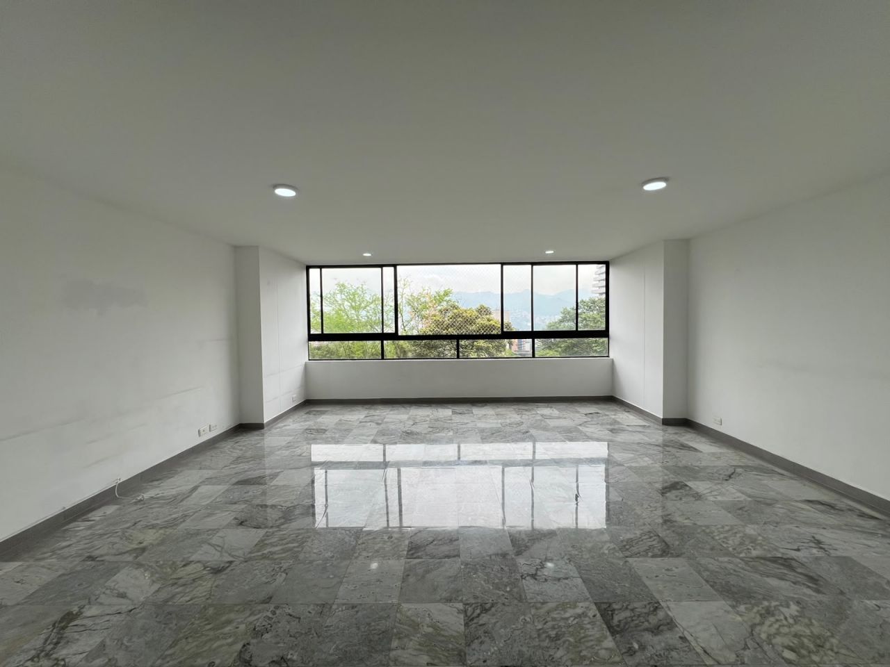 Apartamento en venta Antioquia Medellín Las Lomas No 1 138 m2 Habitaciones 3 Baños 2 Garajes 2 Precio $980000000