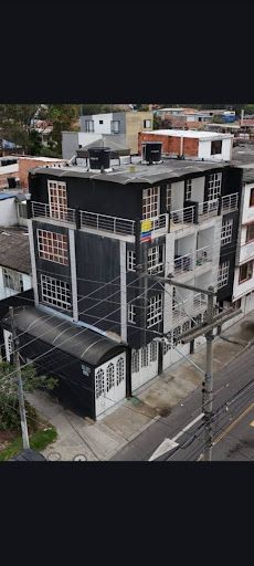 Edificio en venta Cundinamarca Bogotá Ospina Perez Sur 313 m2 Habitaciones 6 Baños 6 Garajes 4 Precio $1350000000