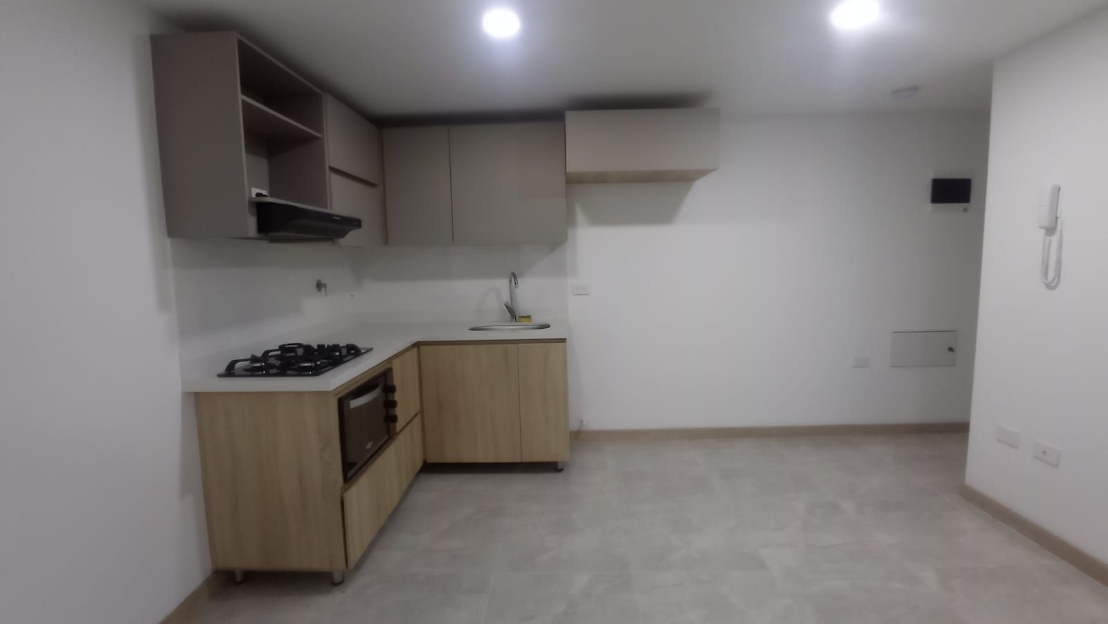 Apartamento en arriendo Antioquia Sabaneta Calle Larga 60 m2 Habitaciones 2 Baños 1 Garajes 0 Precio $2100000