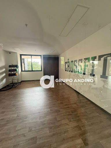Apartamento en arriendo o venta Santander Bucaramanga El Tejar 186 m2 Habitaciones 4 Baños 1 Garajes 2 Precio venta $1700000000 Precio arriendo $11889000